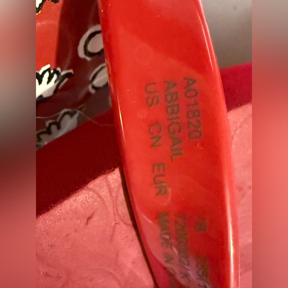 Coach Abbigail Red Floral Flip Flops sz 7-8 - Picture 5 of 11